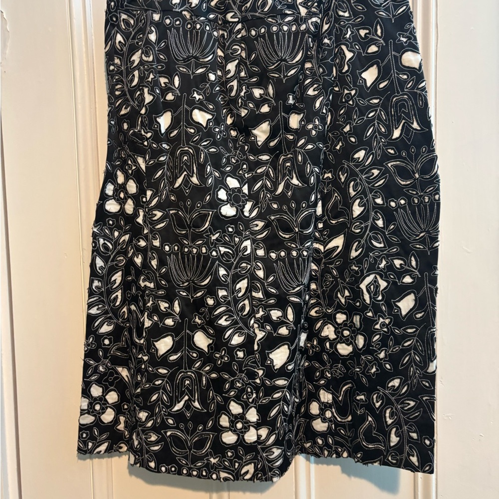 Sigrid Olsen Black and White Floral Reverse Appliqué A-Line Skirt